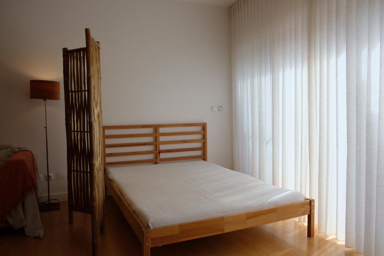 A Casa Do Terraco Apartment ปอนตาเดลกาดา ภายนอก รูปภาพ
