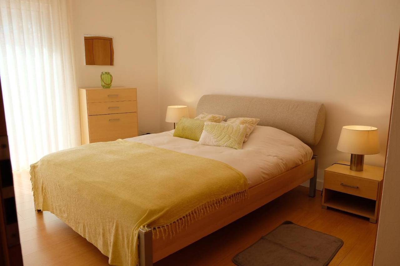 A Casa Do Terraco Apartment ปอนตาเดลกาดา ภายนอก รูปภาพ
