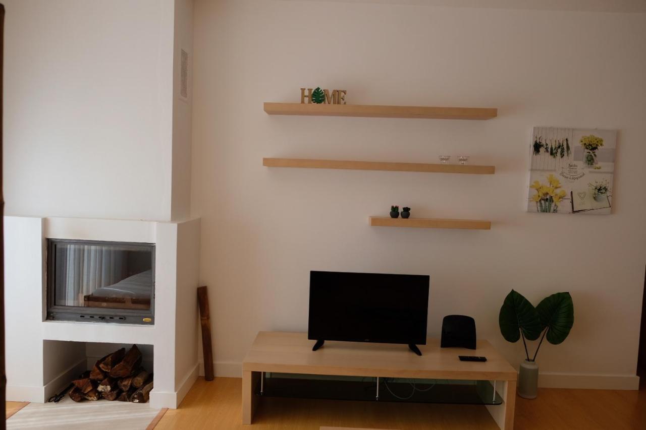 A Casa Do Terraco Apartment ปอนตาเดลกาดา ภายนอก รูปภาพ