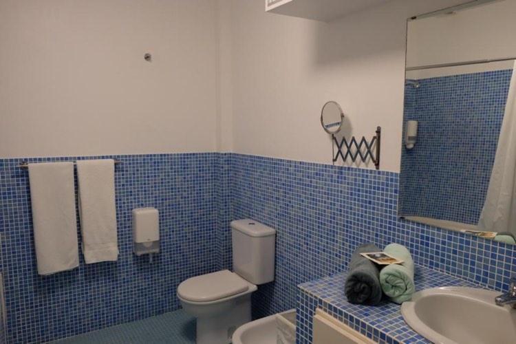 A Casa Do Terraco Apartment ปอนตาเดลกาดา ภายนอก รูปภาพ