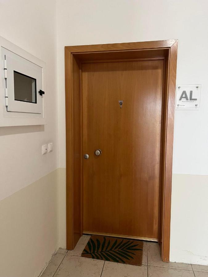 A Casa Do Terraco Apartment ปอนตาเดลกาดา ภายนอก รูปภาพ